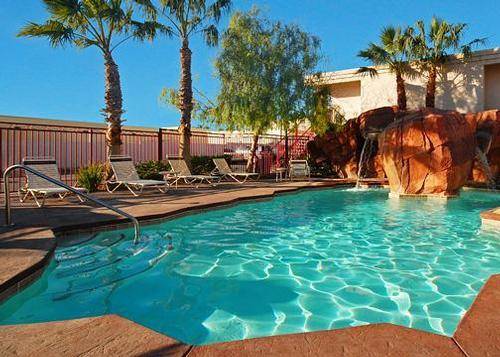 Pool - Fitness Area